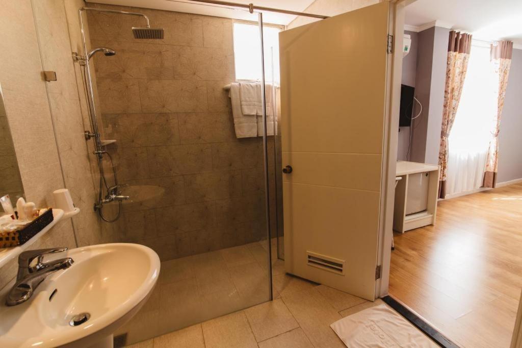 Kaka Hotel Da Nang Zewnętrze zdjęcie